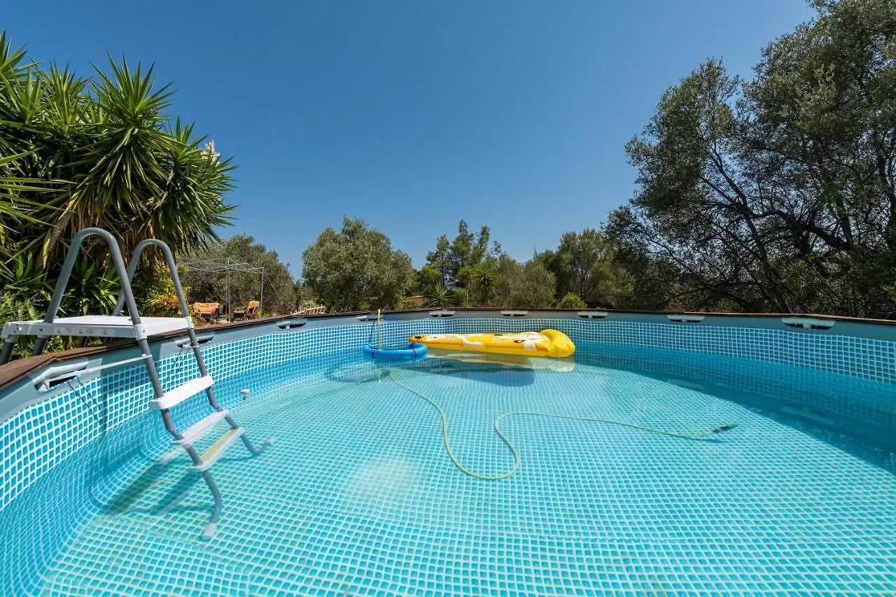 Casa Vacanza Elena サッロク