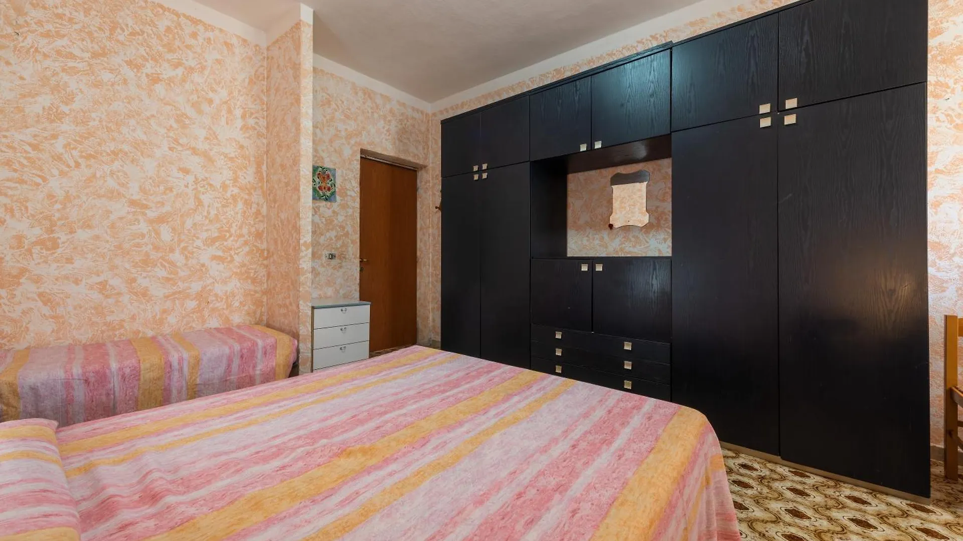 Casa Vacanza Elena サッロク