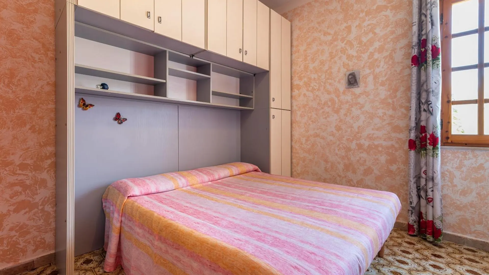Casa Vacanza Elena サッロク 0*,  イタリア